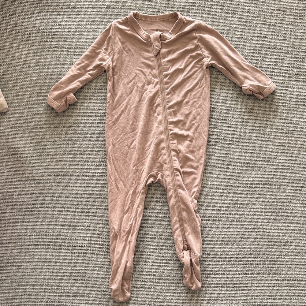 Kyte BABY Blush/Muave Pink Footed Zip One-Piece